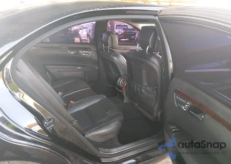 2013 Mercedes-Benz S 550 из США, поврежденный, VIN WDDNG7DB7DA500703